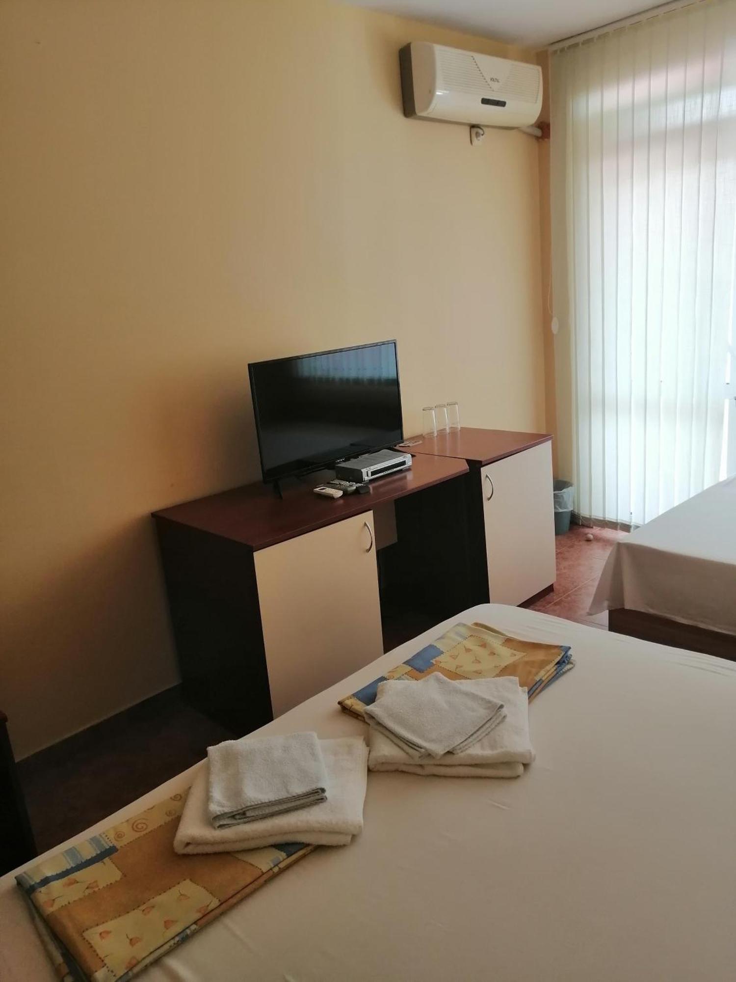 Femili Hotel Diveda Sveti Vlas Habitación foto